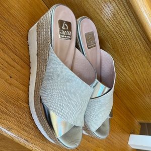 Wedge sandals, espadrilles